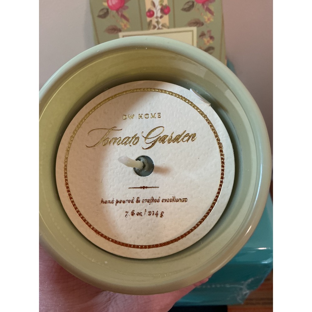 DW Home Tomato Garden Scented Candle 7.6oz‎ Green Glass Jar New in Box DSF5116 - Picture 5 of 5